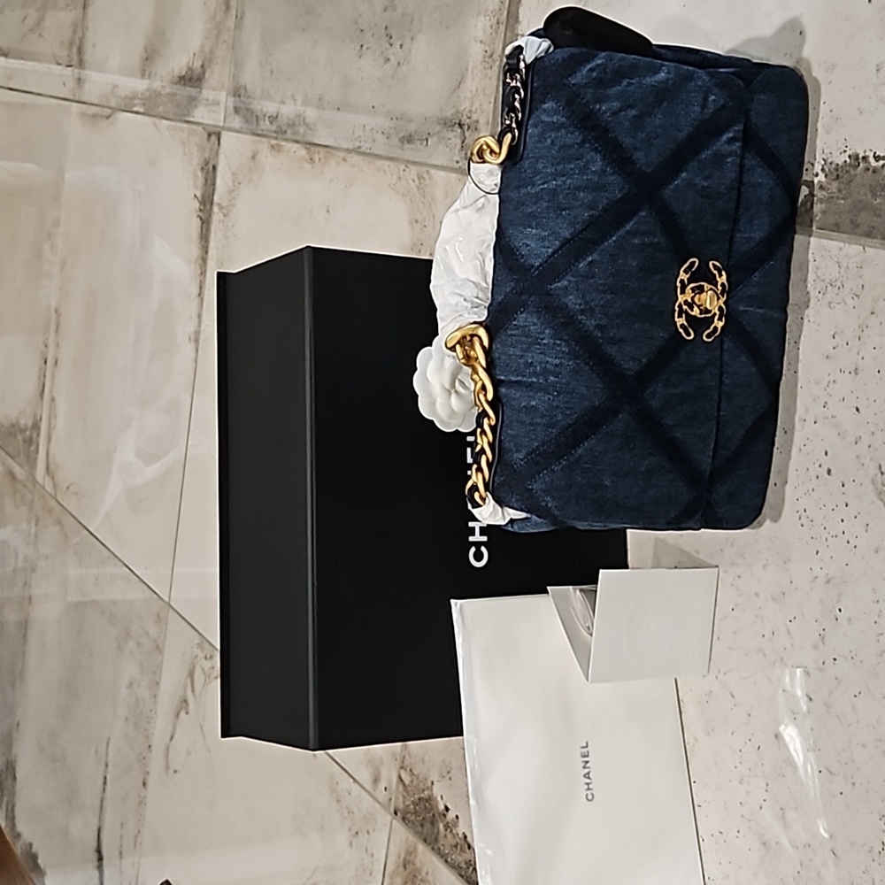 BNIB Chanel Denim 19 Flap